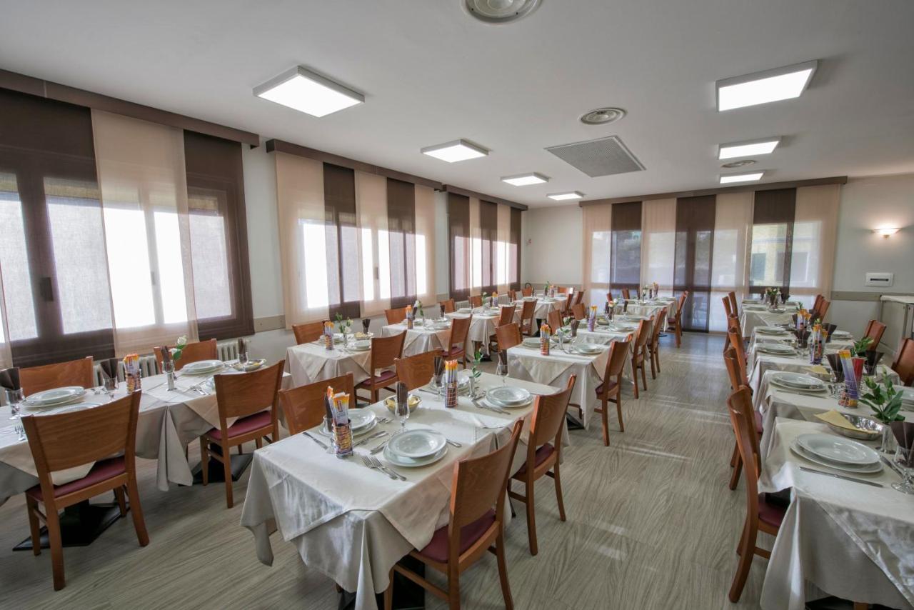 Hotel Candido Диано-Марина Экстерьер фото